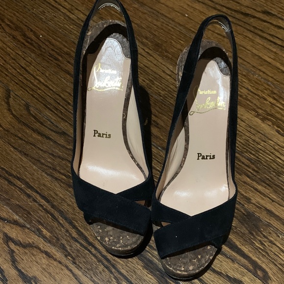 Christian Louboutin black Marpoil Peep toes Sz 38